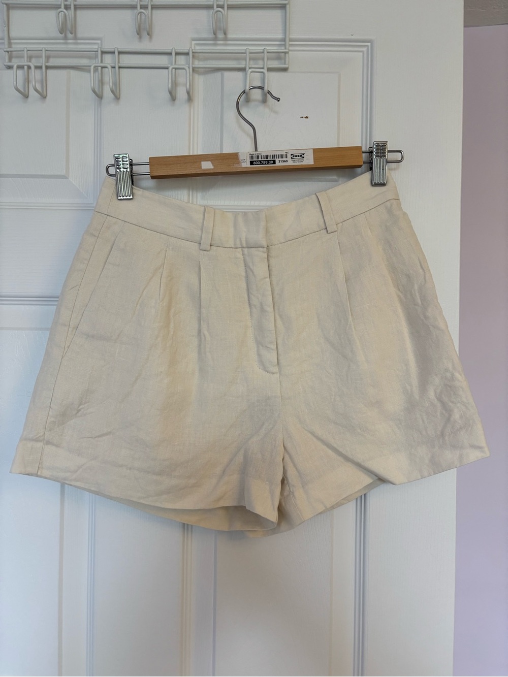 Babaton Cream High-Rise Tailored Linen-Blend Shorts
